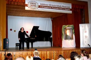 Sofya Gulyak in the "Franz Liszt" Music School in Glogow 21.09.2011. Fot. by Jerzy Popiel.